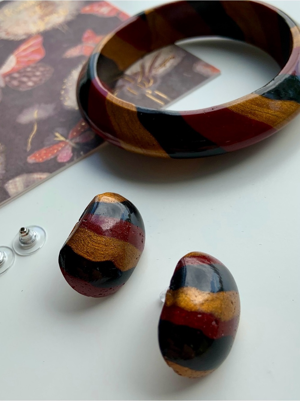 ๐๏ธ Bundle sale! Painted wood bracelet and earrings set - Picture 2 of 7